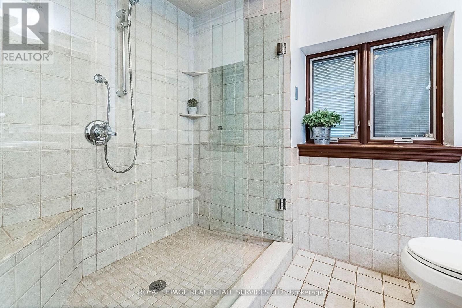 1107 Royal York Road, Toronto, Ontario  M8X 2G8 - Photo 18 - W13034146