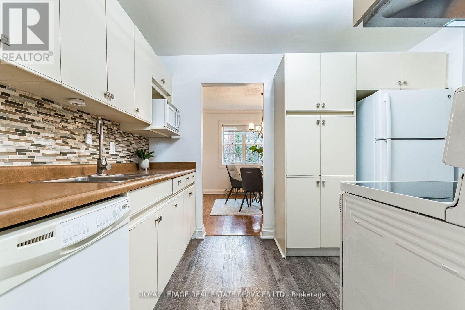 1107 Royal York Road, Toronto, Ontario  M8X 2G8 - Photo 6 - W13034146