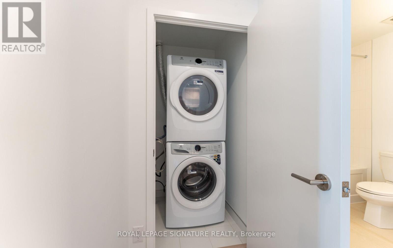 404 - 1660 Bloor Street W, Toronto, Ontario  M6P 1B1 - Photo 20 - W13034154