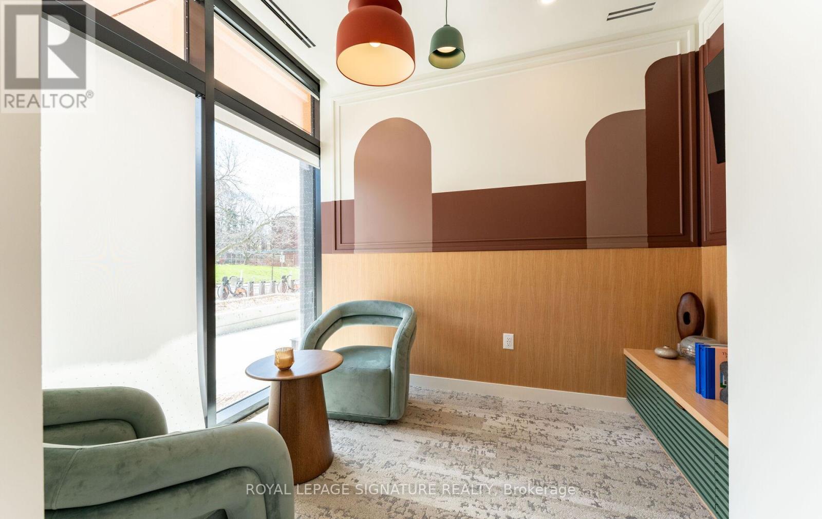 404 - 1660 Bloor Street W, Toronto, Ontario  M6P 1B1 - Photo 28 - W13034154