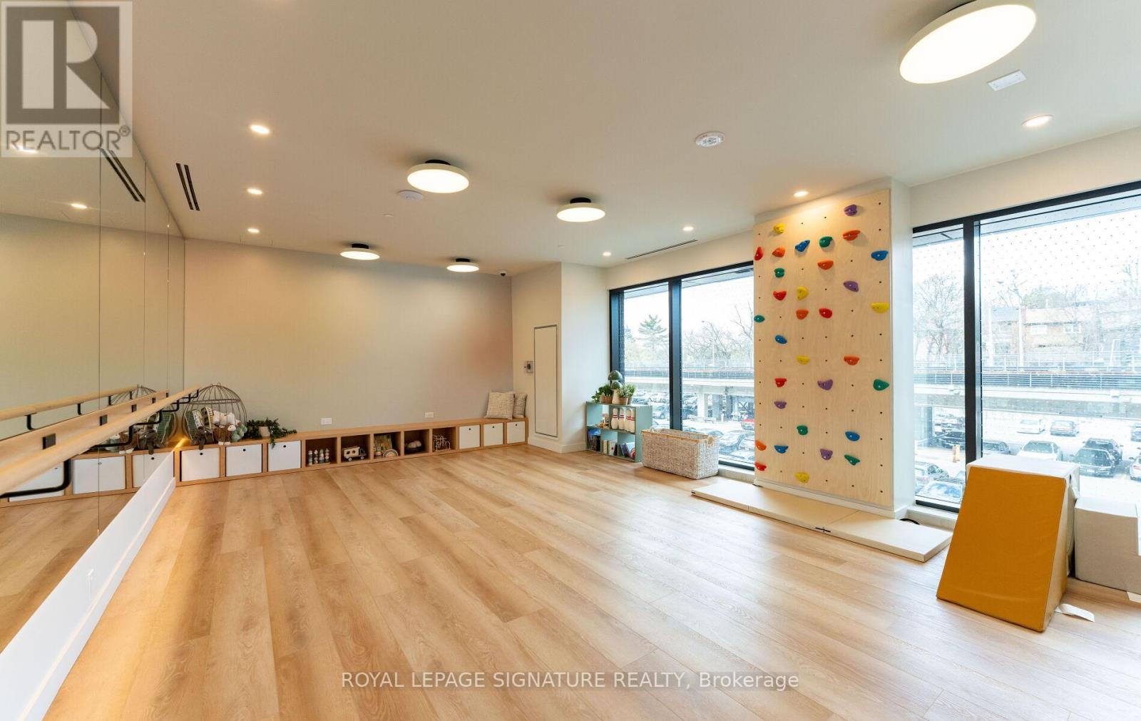 404 - 1660 Bloor Street W, Toronto, Ontario  M6P 1B1 - Photo 35 - W13034154