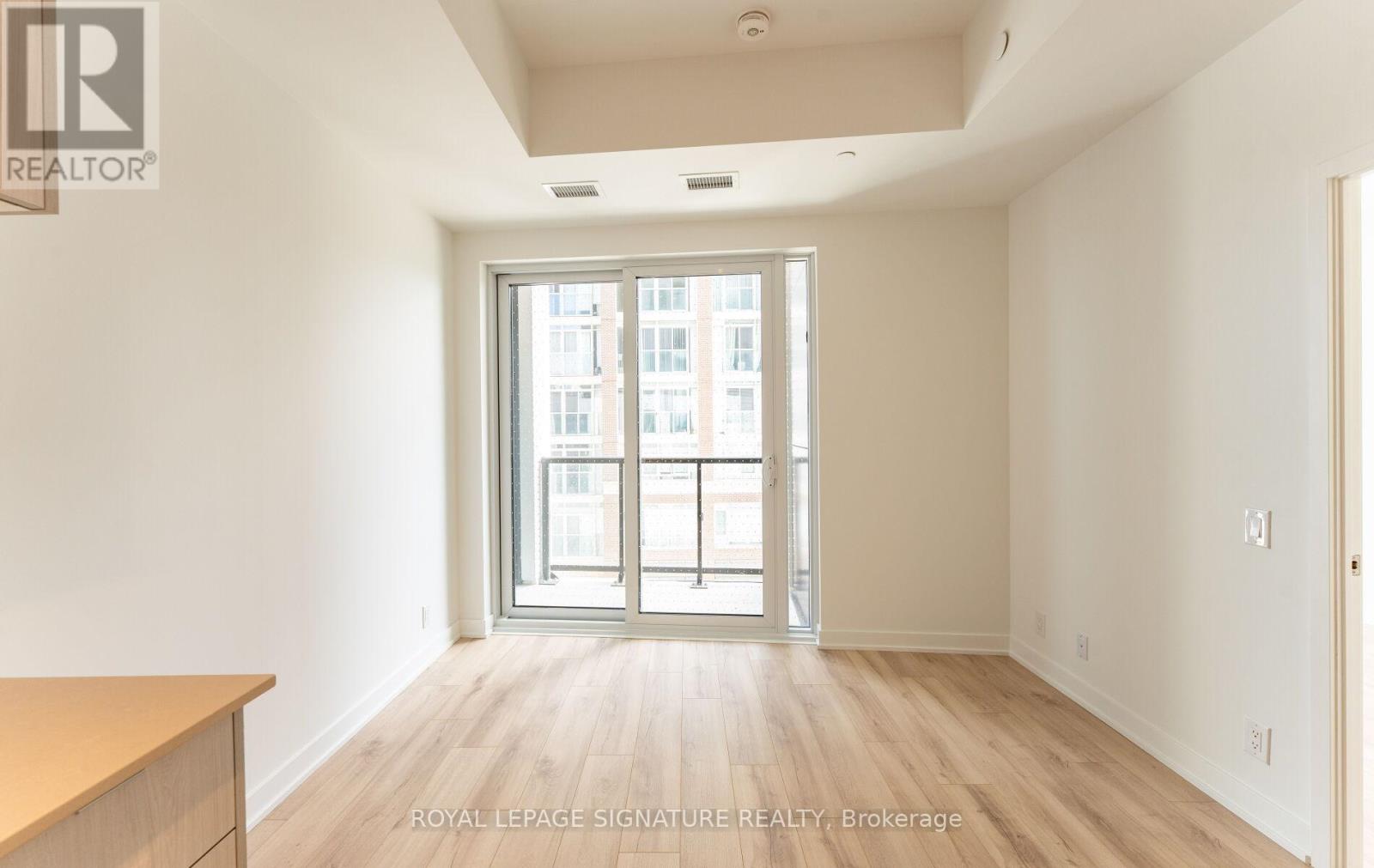 404 - 1660 Bloor Street W, Toronto, Ontario  M6P 1B1 - Photo 8 - W13034154