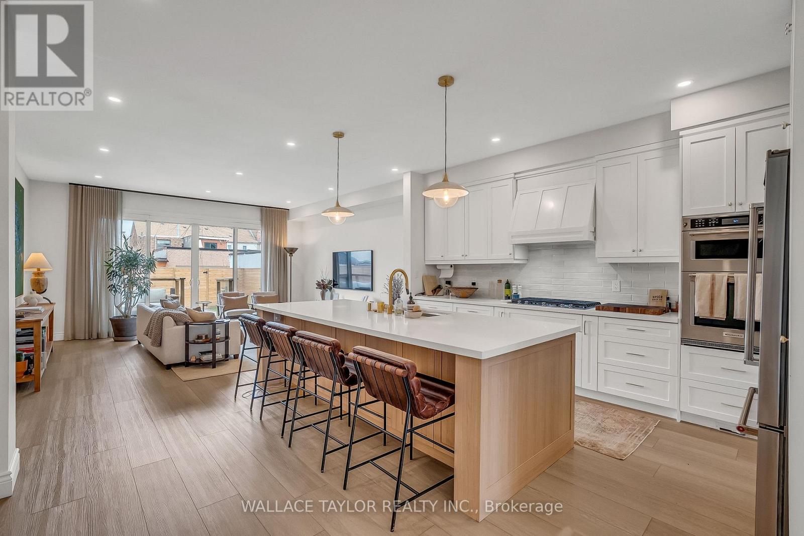 193 Perth Avenue, Toronto, Ontario  M6P 3X7 - Photo 13 - W13034182