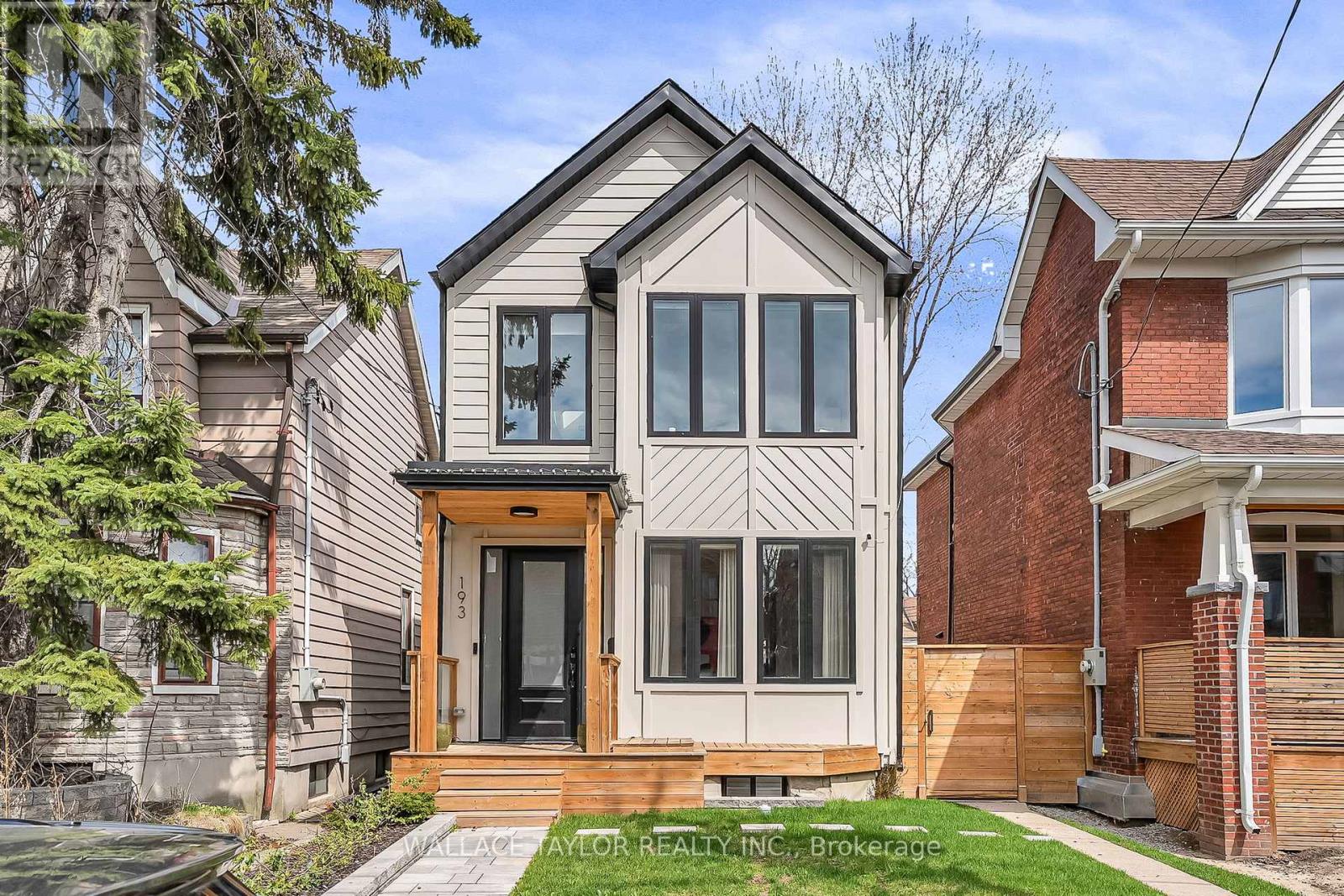 193 Perth Avenue, Toronto, Ontario  M6P 3X7 - Photo 2 - W13034182