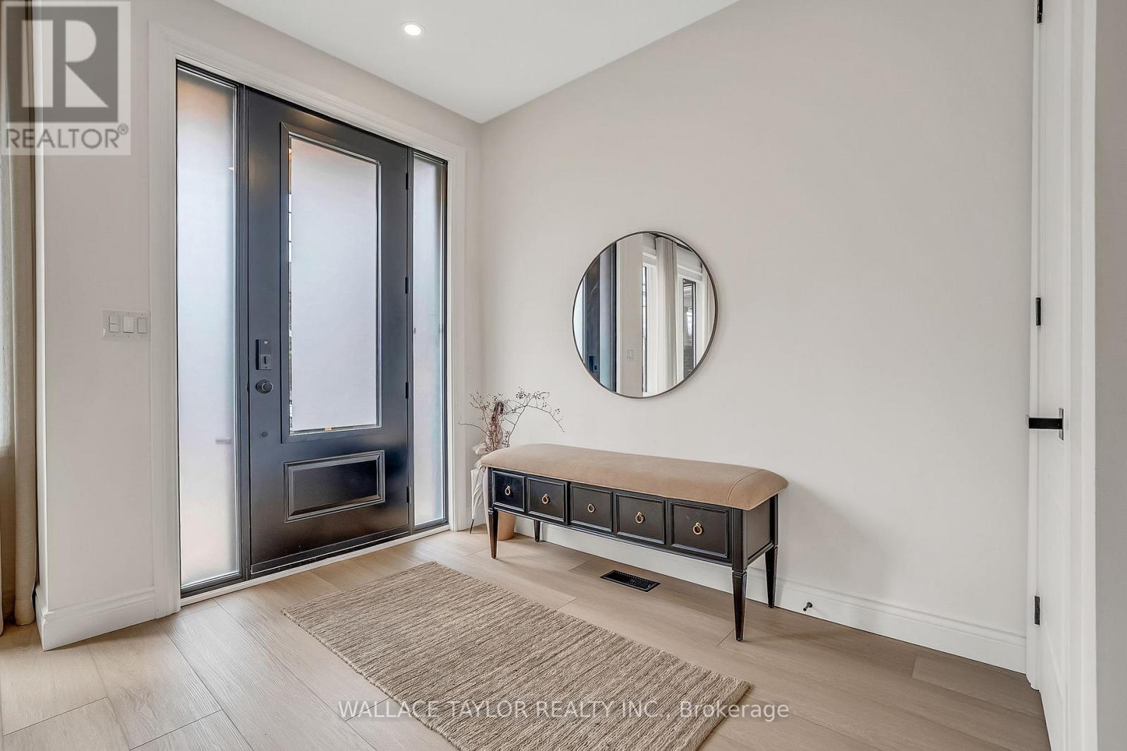 193 Perth Avenue, Toronto, Ontario  M6P 3X7 - Photo 4 - W13034182