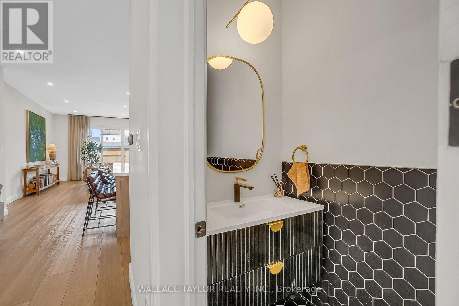 193 Perth Avenue, Toronto, Ontario  M6P 3X7 - Photo 9 - W13034182