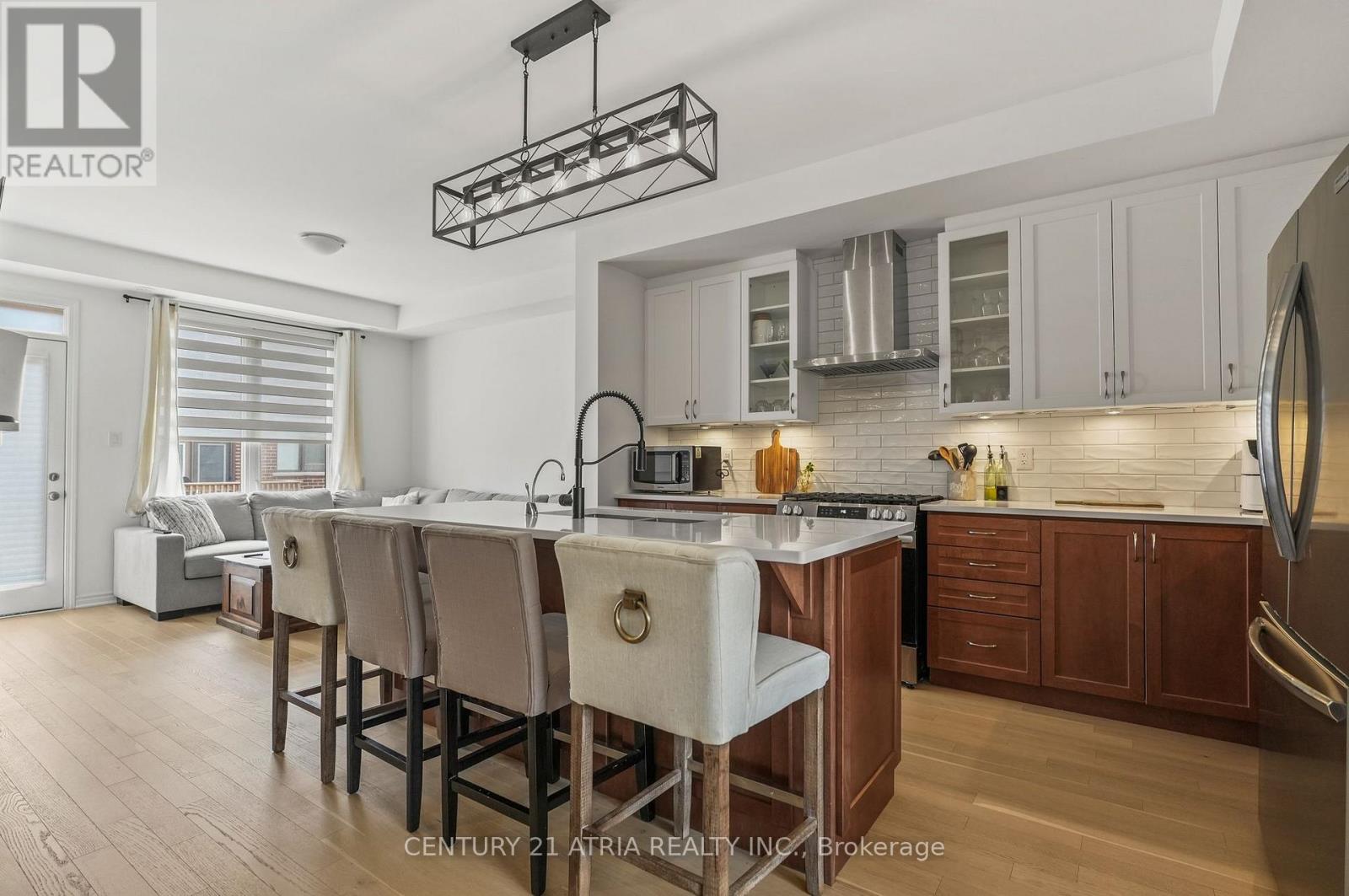 4022 Saida Street, Mississauga, Ontario  L5M 2S8 - Photo 2 - W13034184