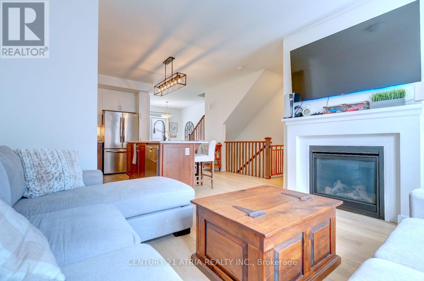 4022 Saida Street, Mississauga, Ontario  L5M 2S8 - Photo 5 - W13034184