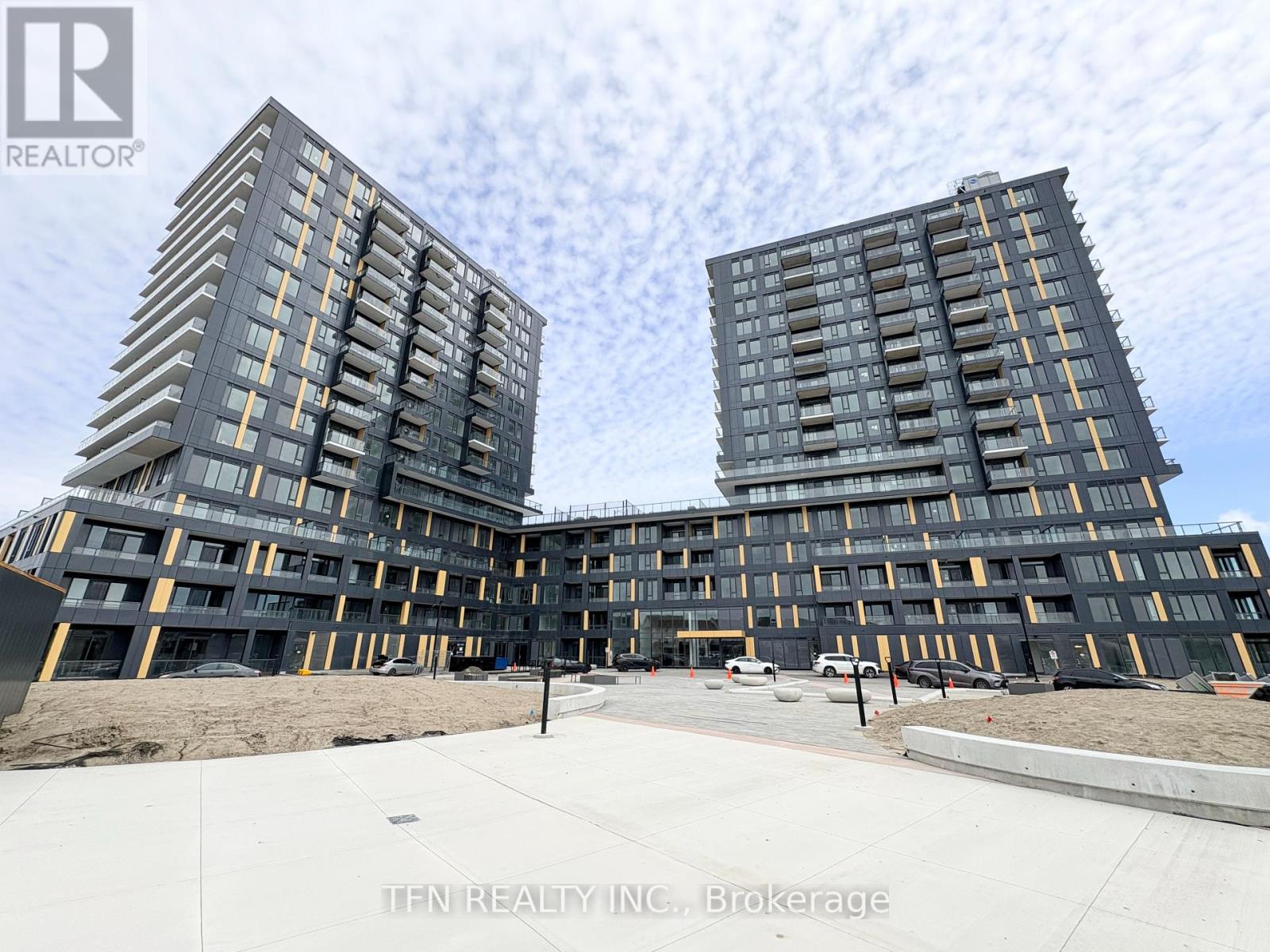 104 - 4878 POWERS COMMON, Burlington, Ontario