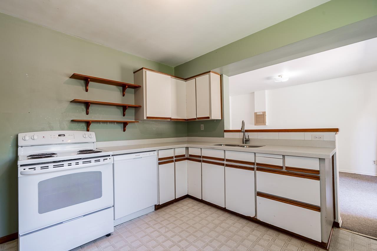 15405 Semiahmoo Avenue, White Rock, British Columbia  V4B 1T6 - Photo 7 - R3112222