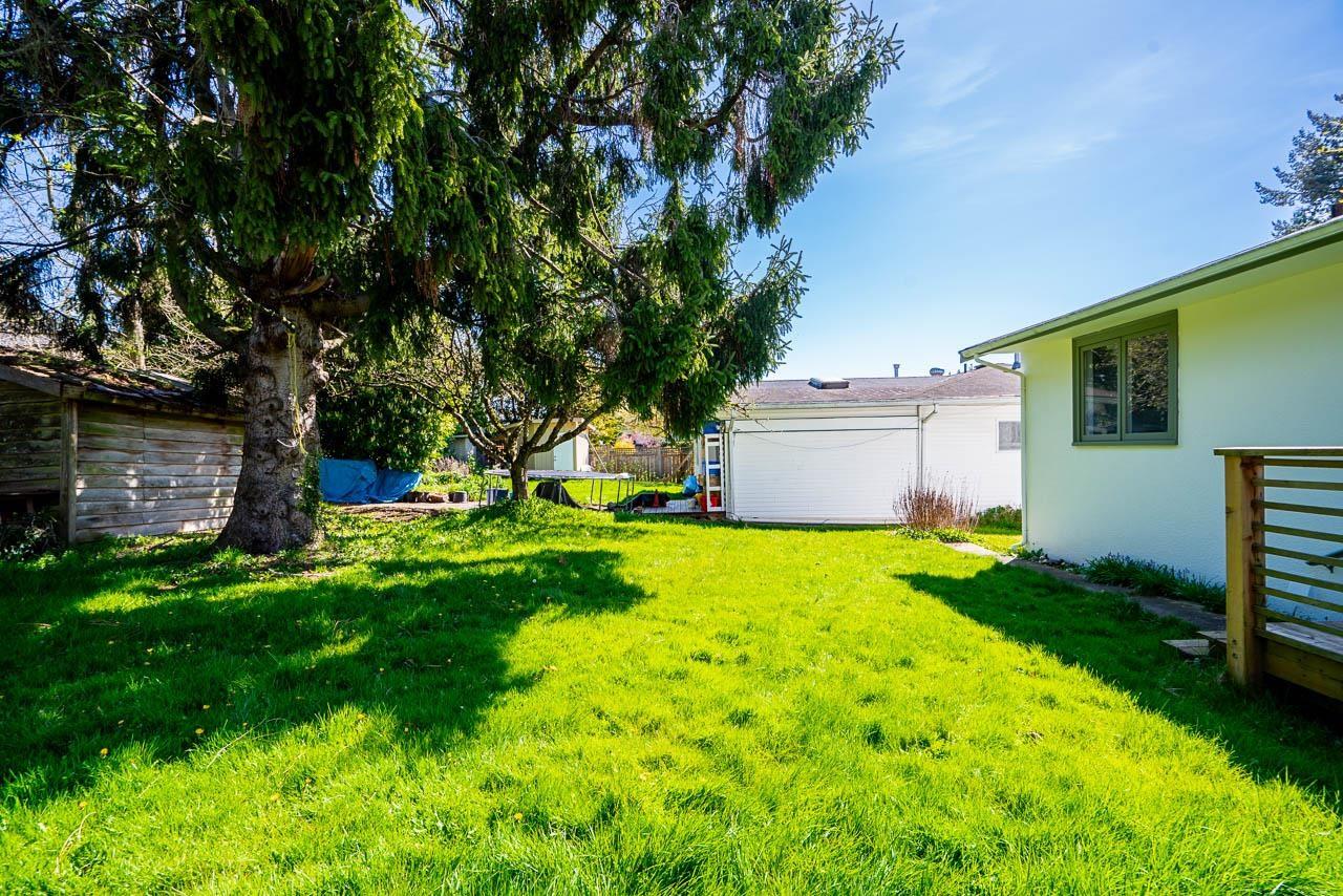 15405 Semiahmoo Avenue, White Rock, British Columbia  V4B 1T6 - Photo 20 - R3112222