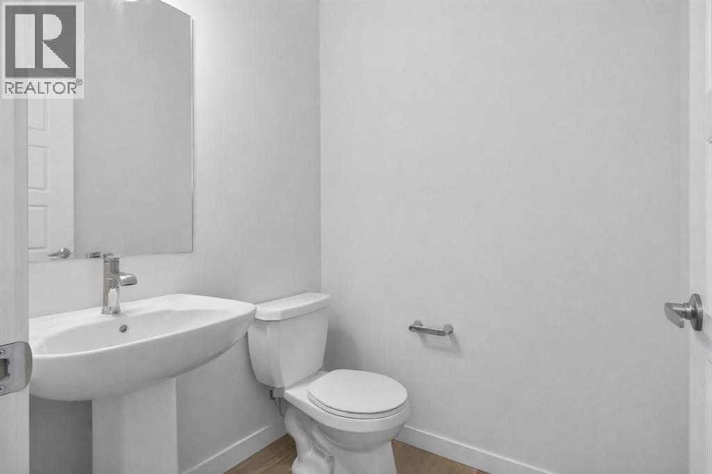 403, 137 Red Embers Link Ne, Calgary, Alberta  T3N 2G4 - Photo 4 - A2295848