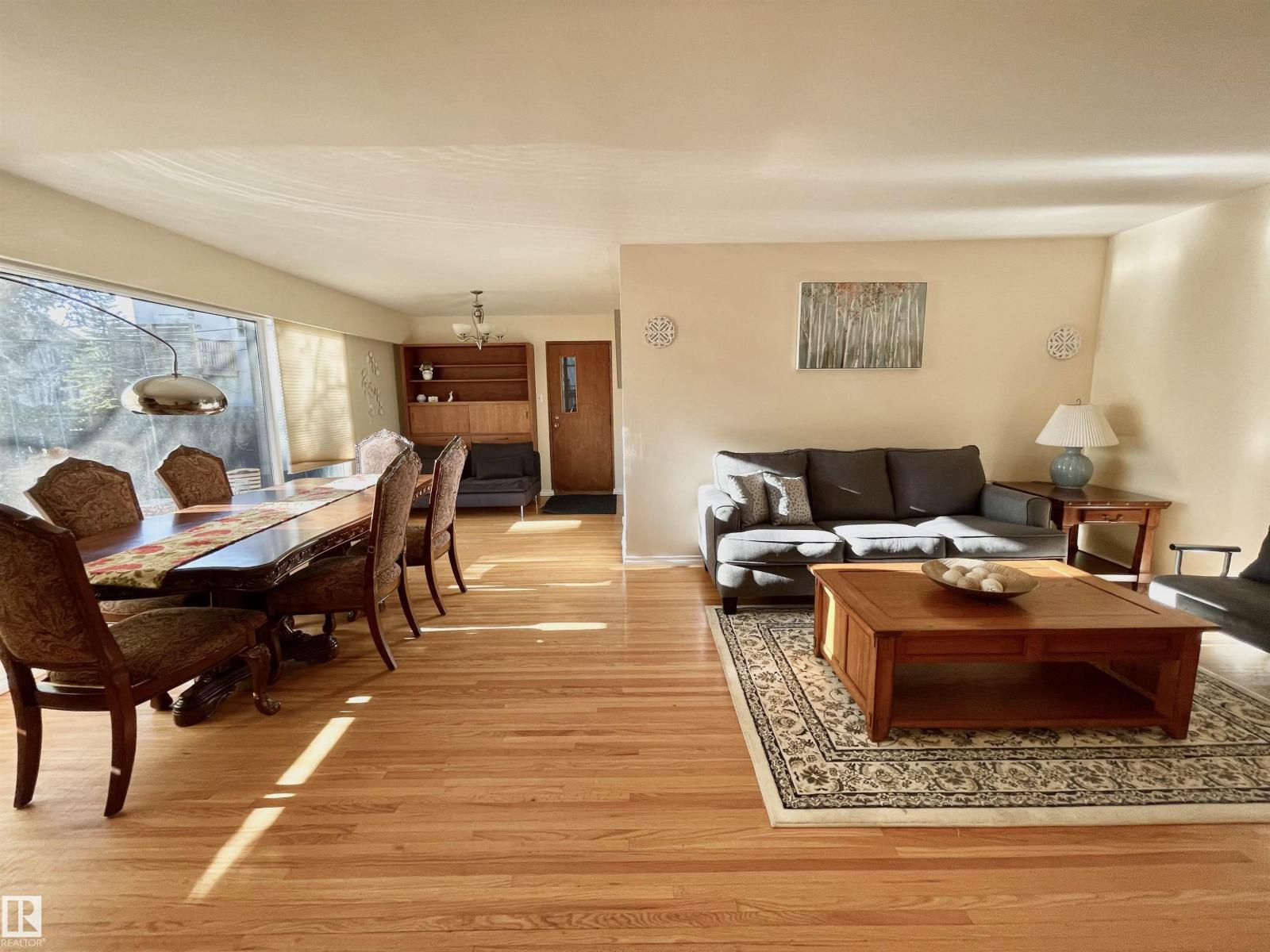 11681 72 Av Nw, Edmonton, Alberta  T6G 0B9 - Photo 3 - E4483692