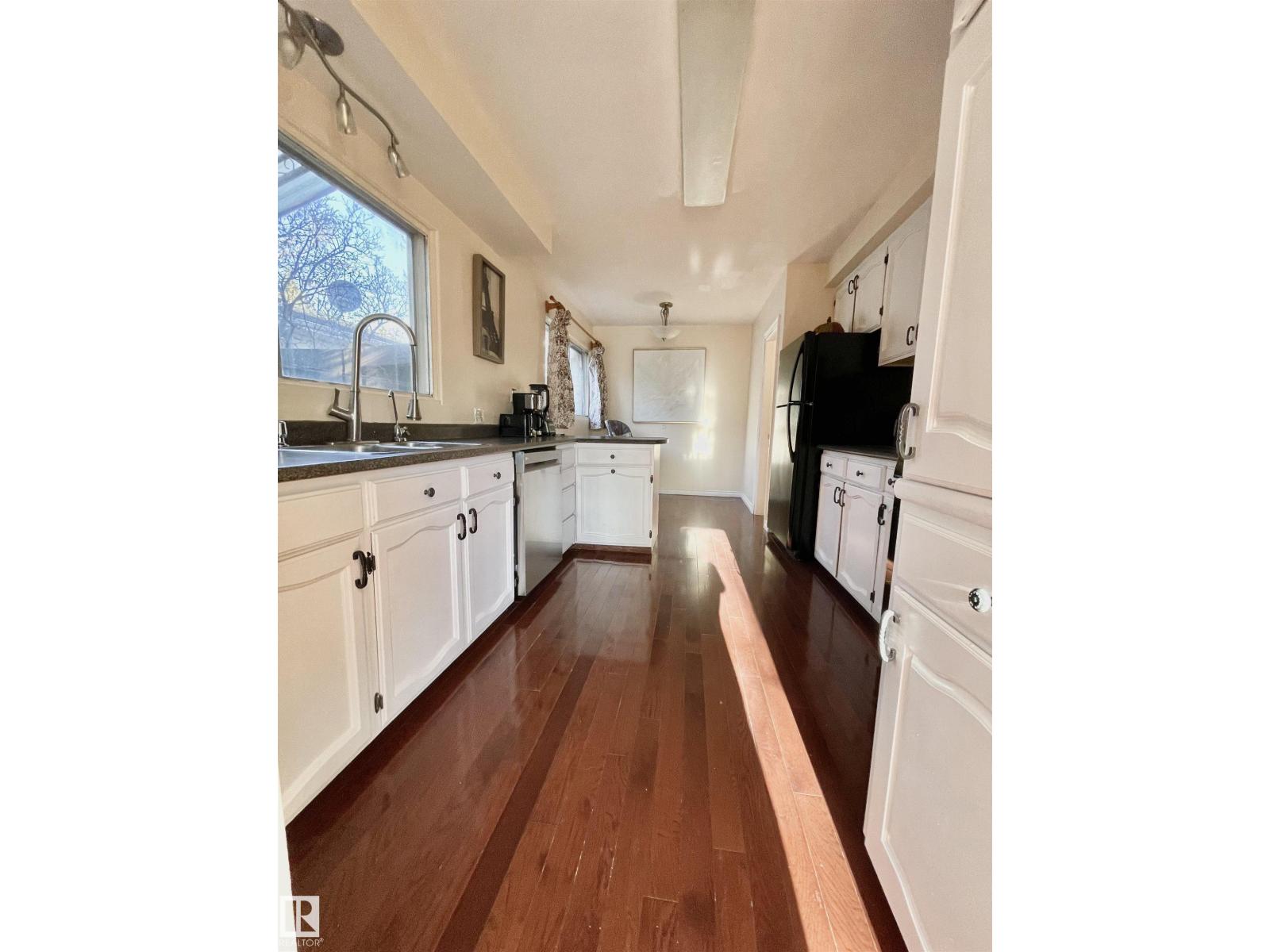 11681 72 Av Nw, Edmonton, Alberta  T6G 0B9 - Photo 6 - E4483692