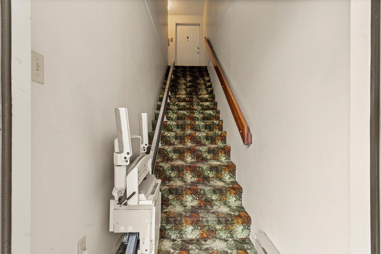 8 32959 George Ferguson Way, Abbotsford, British Columbia  V2S 7W9 - Photo 5 - R3114537