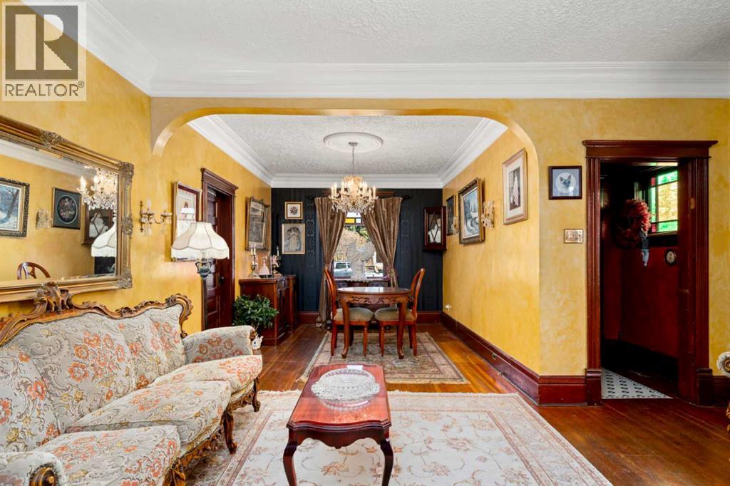 81 Elma Street W, Okotoks, Alberta  T2S 1J9 - Photo 7 - A2303847