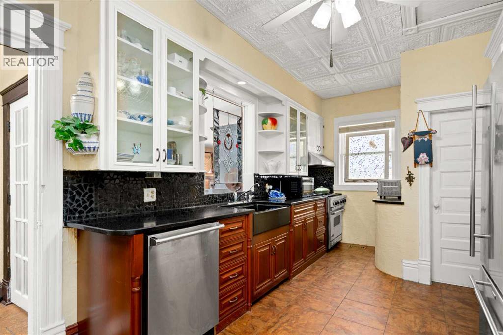 81 Elma Street W, Okotoks, Alberta  T2S 1J9 - Photo 9 - A2303847