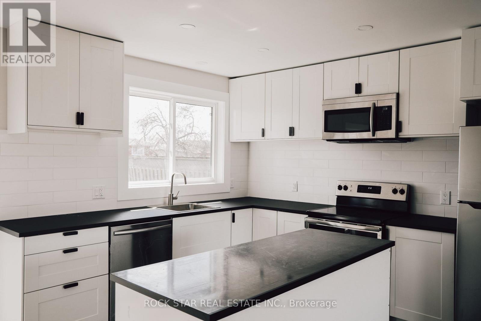 Upper - 69 Austin Drive, Hamilton, Ontario  L8V 3V5 - Photo 6 - X13034158