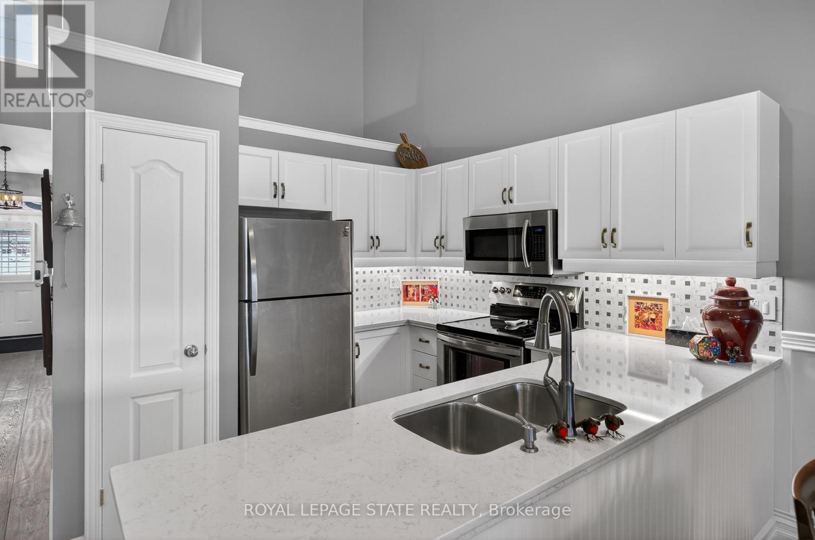 9 - 212 Stonehenge Drive, Hamilton, Ontario  L9K 1N5 - Photo 11 - X13034194