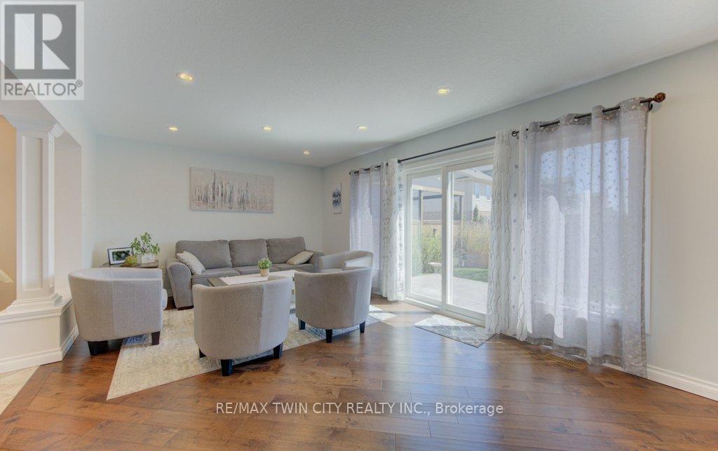 11 Frey Crescent, Kitchener, Ontario  N2E 4L5 - Photo 16 - X13034240