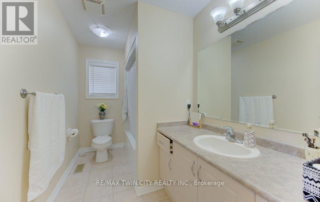 11 Frey Crescent, Kitchener, Ontario  N2E 4L5 - Photo 27 - X13034240