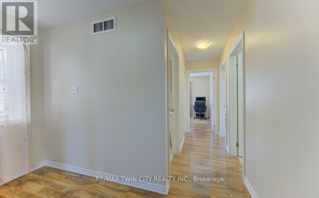 11 Frey Crescent, Kitchener, Ontario  N2E 4L5 - Photo 29 - X13034240