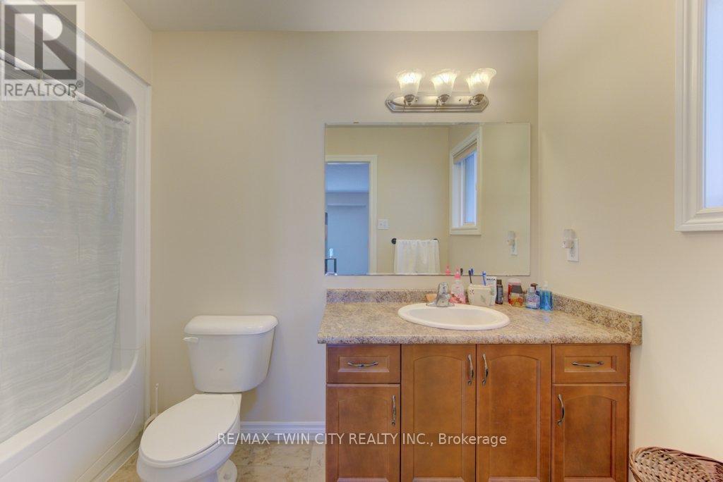 11 Frey Crescent, Kitchener, Ontario  N2E 4L5 - Photo 33 - X13034240