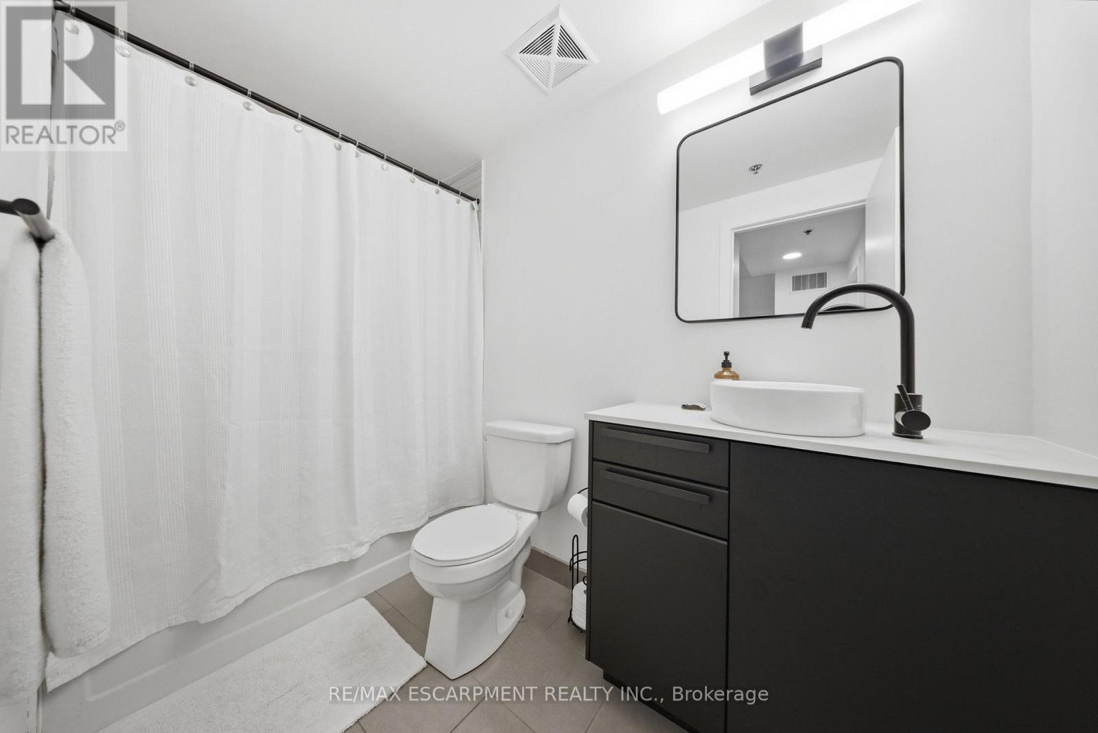 Th1 - 127 Queen Street E, Toronto, Ontario  M5C 1S3 - Photo 24 - C13033940