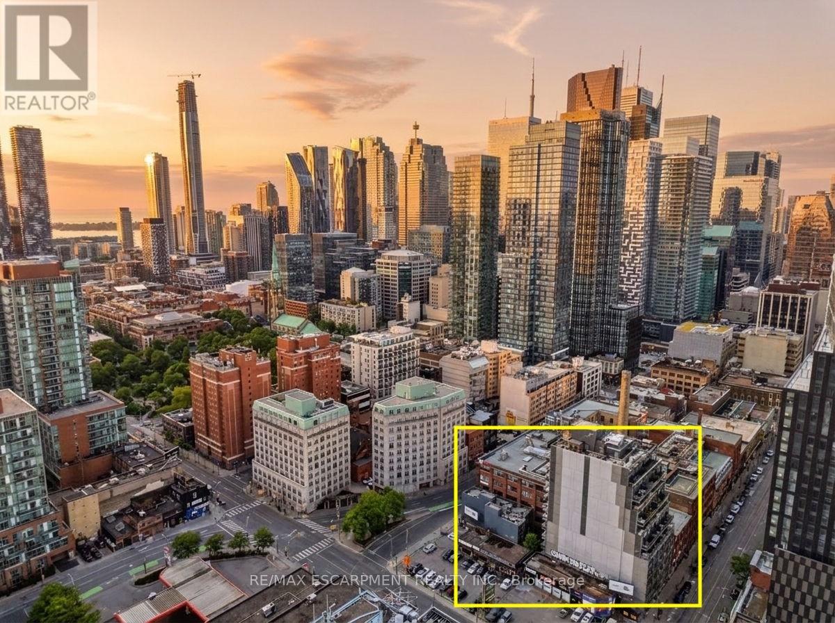 Th1 - 127 Queen Street E, Toronto, Ontario  M5C 1S3 - Photo 32 - C13033940