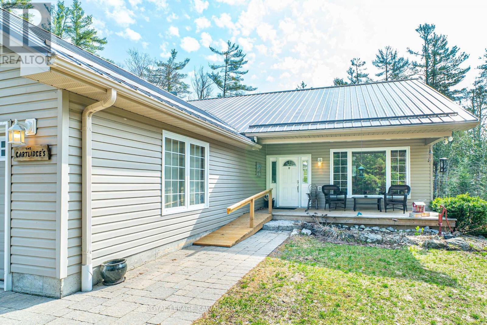 914 County Rd 49, Trent Lakes, Ontario  K0M 1A0 - Photo 7 - X12971700