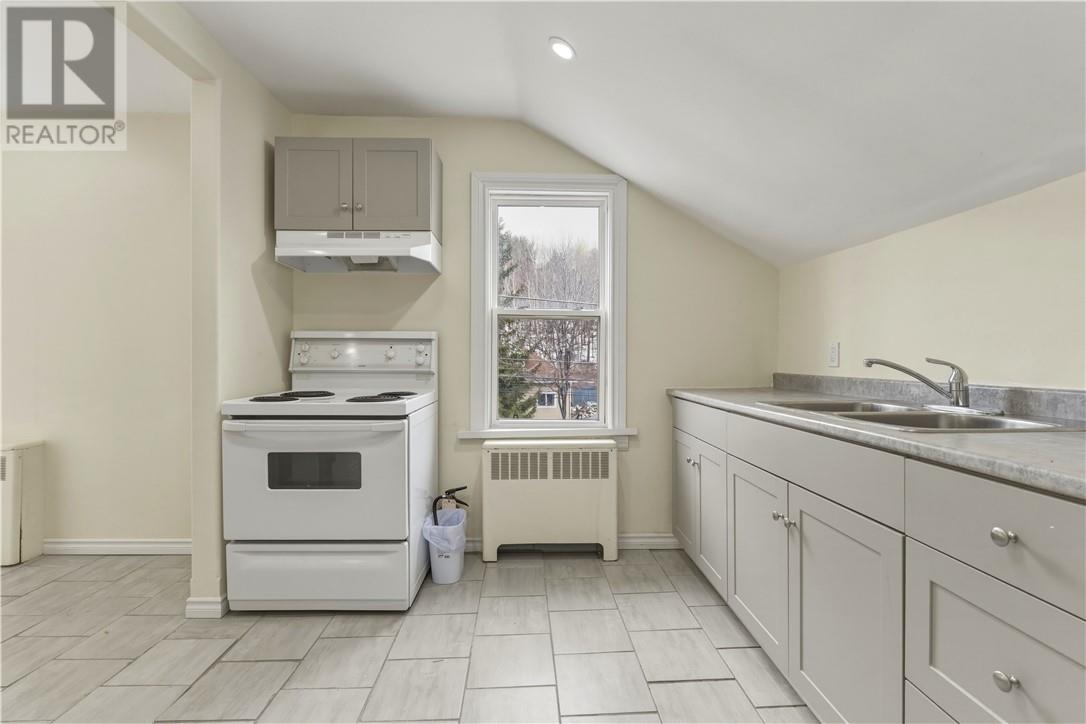 163 Kathleen Street, Sudbury, Ontario  P3C 2L7 - Photo 11 - 2127274