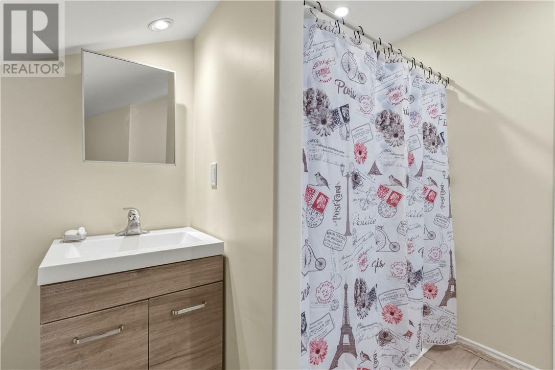 163 Kathleen Street, Sudbury, Ontario  P3C 2L7 - Photo 6 - 2127274