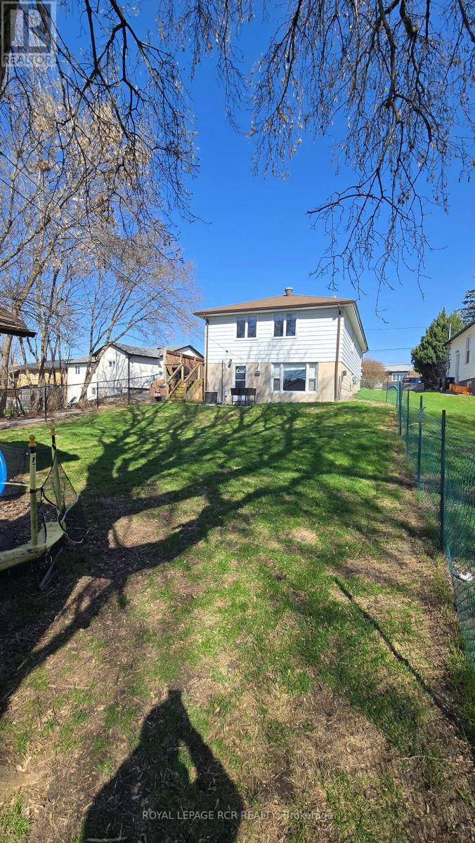 254 Simcoe Road, Bradford West Gwillimbury, Ontario  L3Z 1Y9 - Photo 3 - N13008970