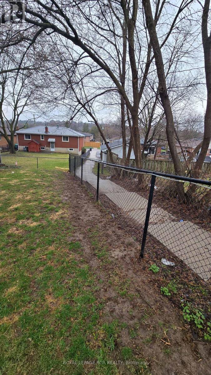 254 Simcoe Road, Bradford West Gwillimbury, Ontario  L3Z 1Y9 - Photo 6 - N13008970