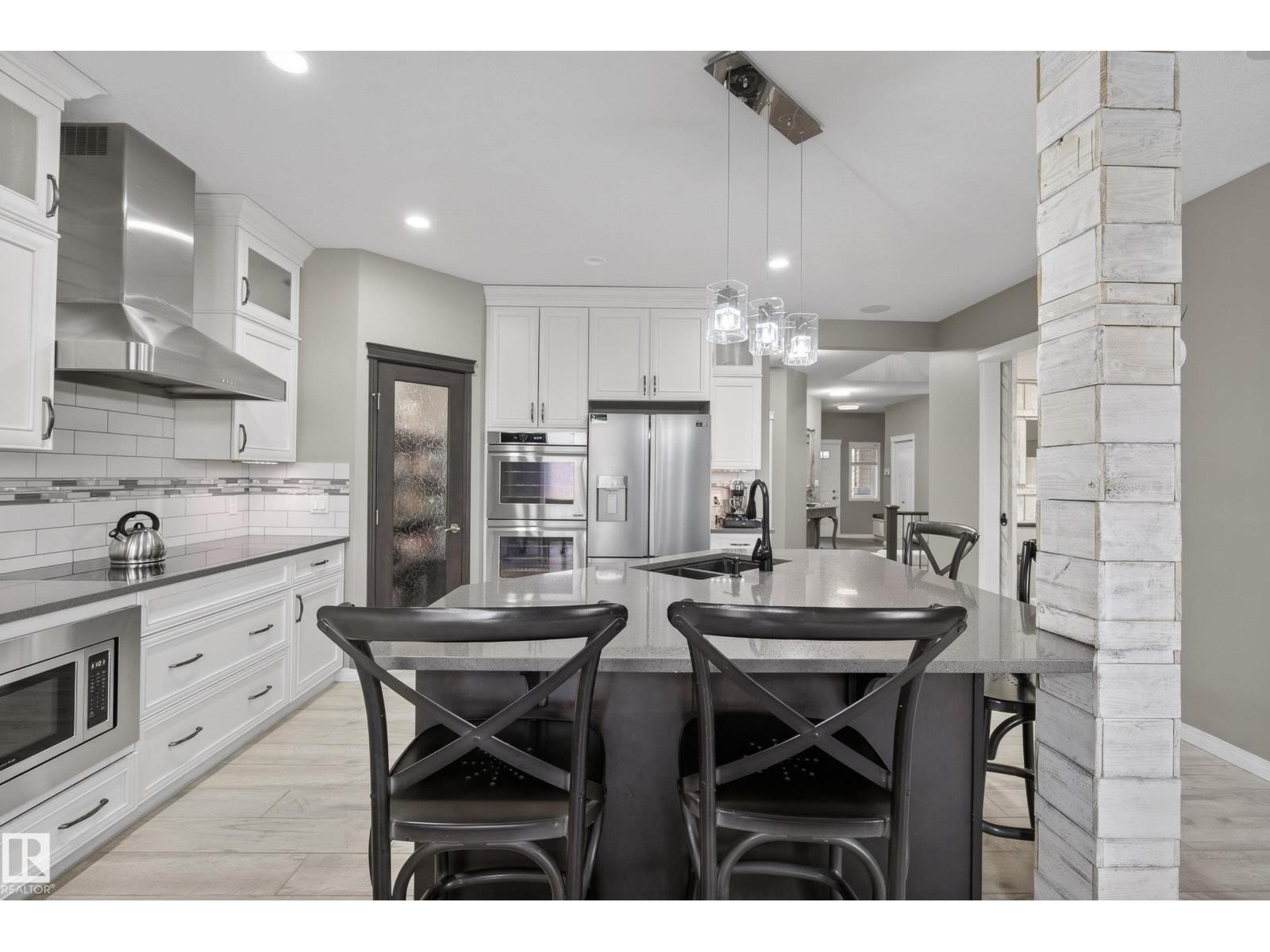 2110 53 St Sw, Edmonton, Alberta  T6L 3K3 - Photo 11 - E4483695