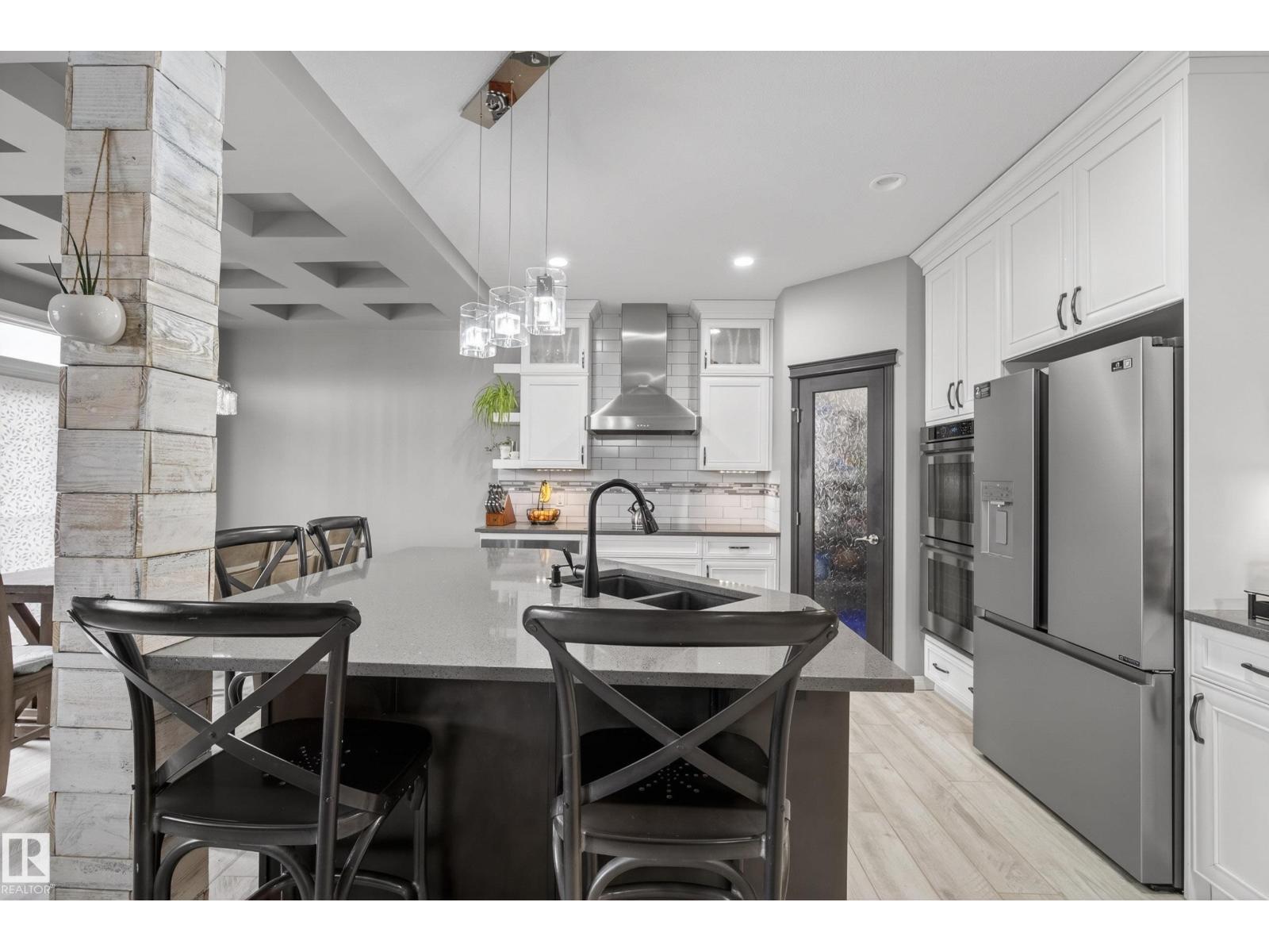 2110 53 St Sw, Edmonton, Alberta  T6L 3K3 - Photo 10 - E4483695