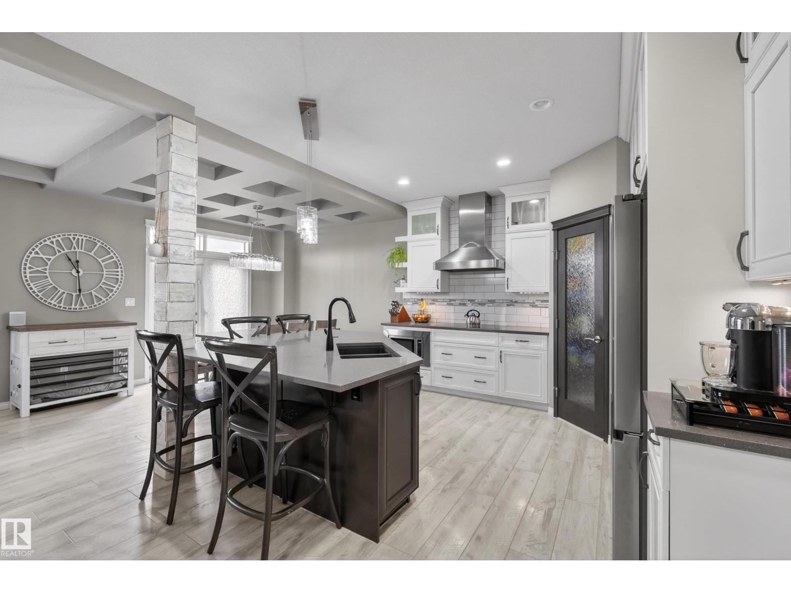 2110 53 St Sw, Edmonton, Alberta  T6L 3K3 - Photo 9 - E4483695