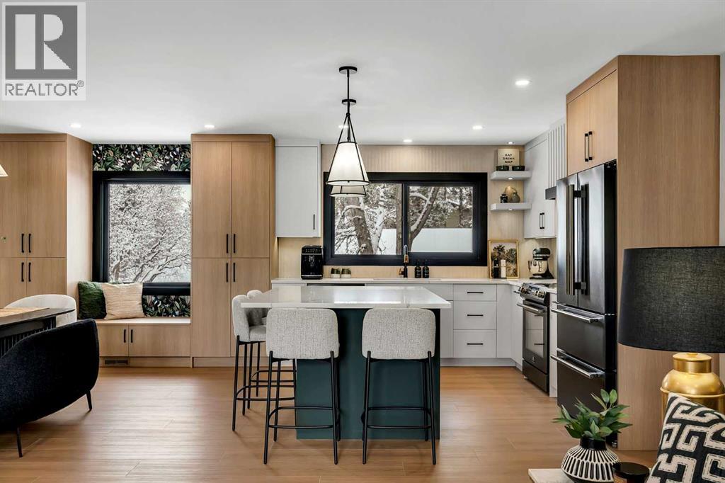 2416 Palliser Drive SW, Calgary, Alberta  T2V 3S7 - Photo 11 - A2292807