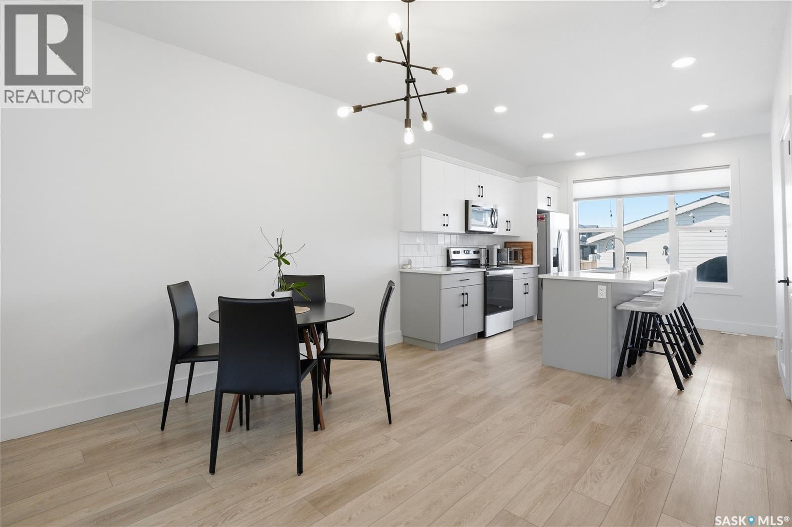 2803 Rosewood Drive, Saskatoon, Saskatchewan  S7V 1R4 - Photo 8 - SK033636