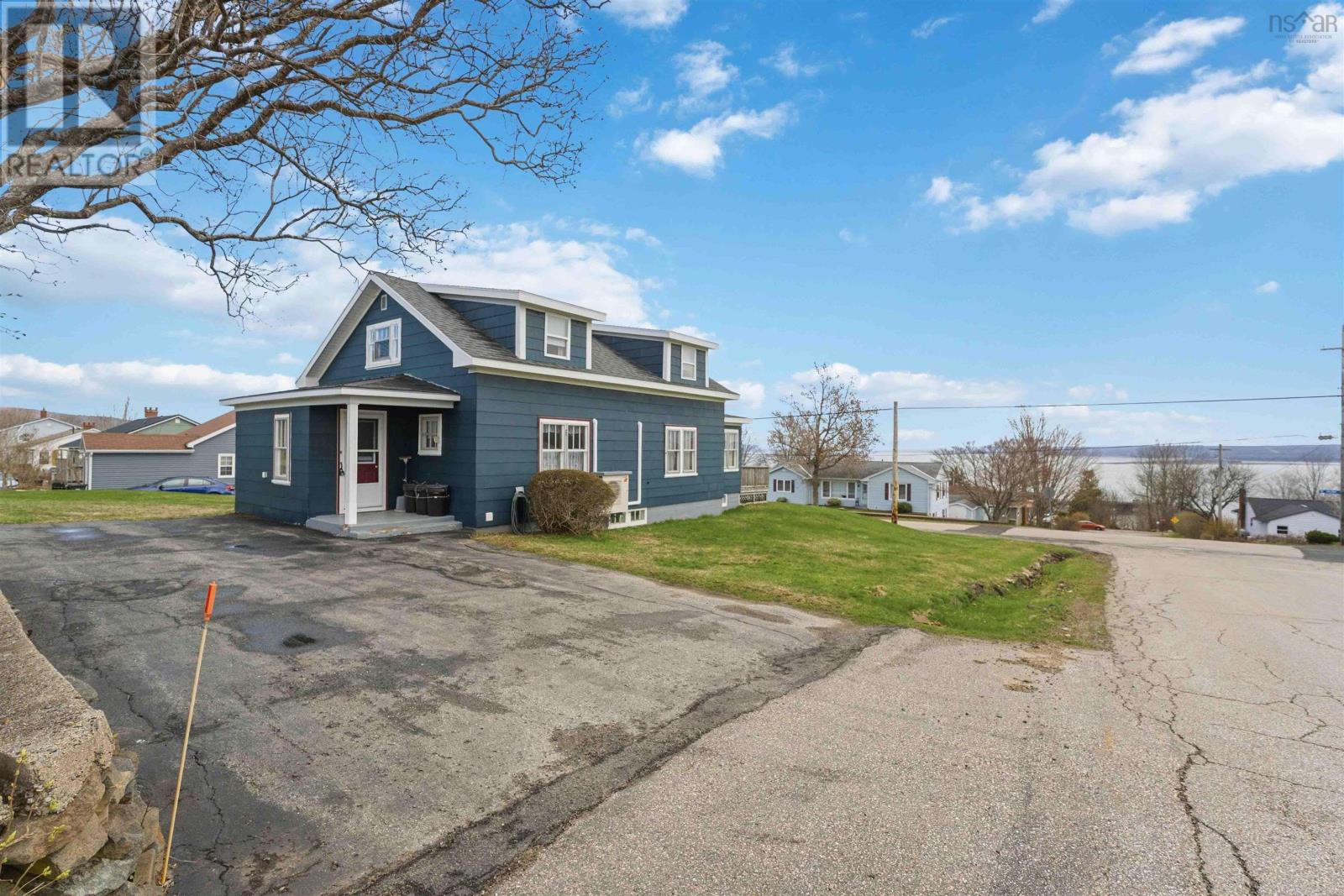 151 King Street, Digby, Nova Scotia  B0V 1A0 - Photo 3 - 202608339