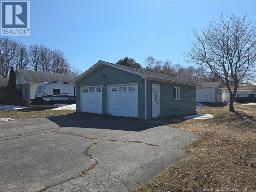 678 Principale, Petit-Rocher-Nord, New Brunswick  E8J 1V1 - Photo 2 - NB135684