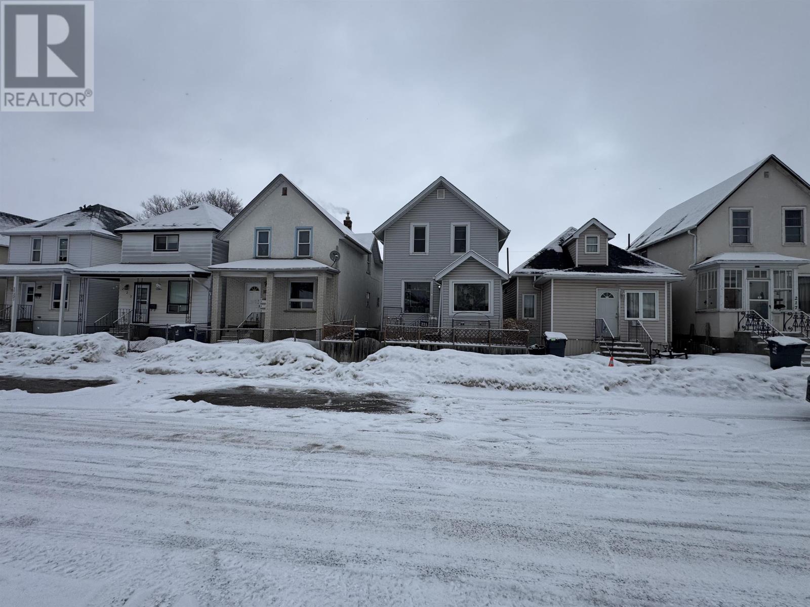 221 Heron Street, Thunder Bay, Ontario  P7C 2M4 - Photo 8 - TB2600787