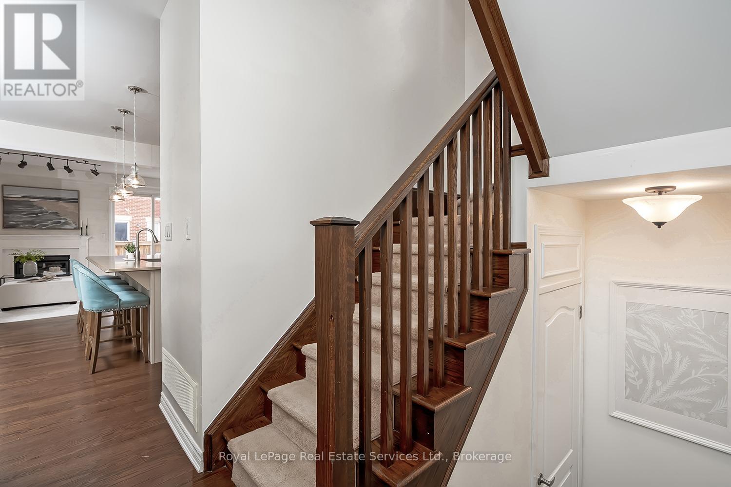 1522 Tough Gate, Milton, Ontario  L9T 8Y6 - Photo 3 - W13034638