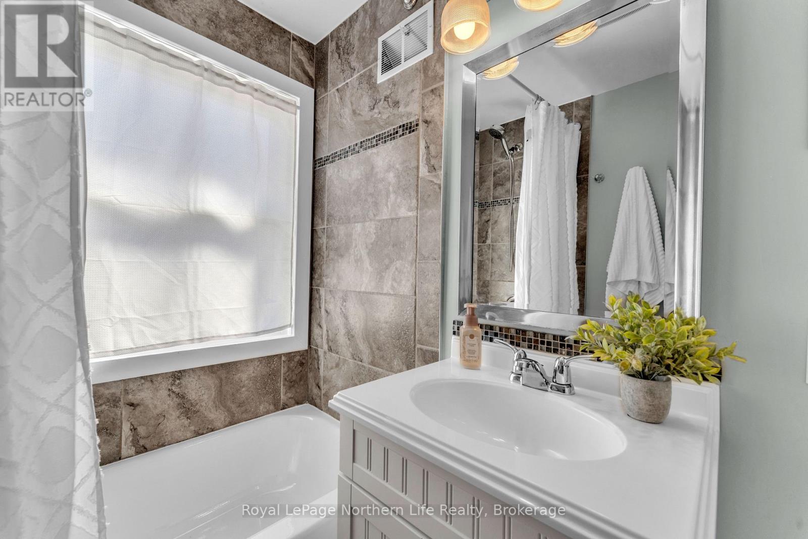 724 Bloem Street, North Bay, Ontario  P1B 4Z7 - Photo 25 - X13034296