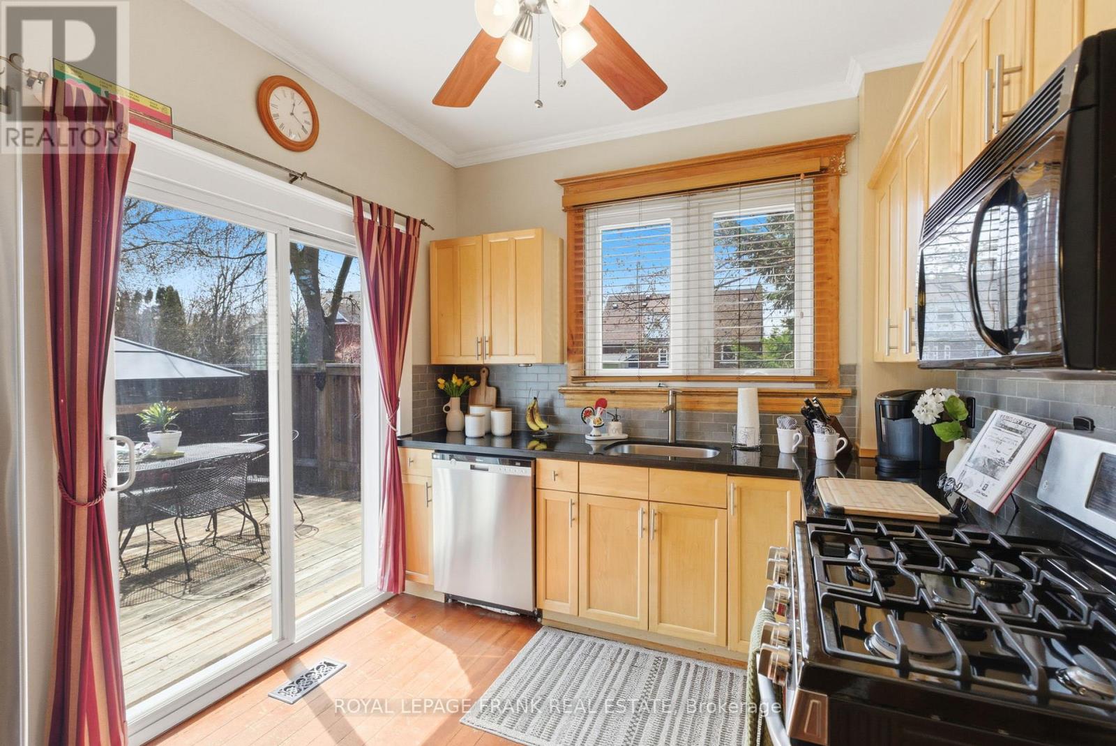 19 Hillcroft Street, Oshawa, Ontario L1G 2K8 - Photo 23 - E13034488