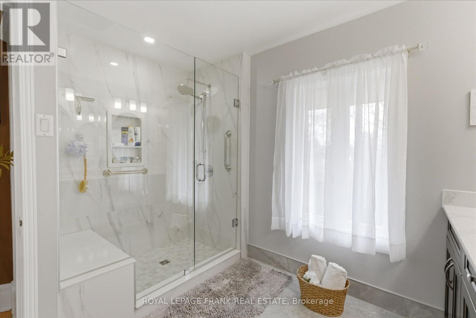 19 Hillcroft Street, Oshawa, Ontario L1G 2K8 - Photo 32 - E13034488