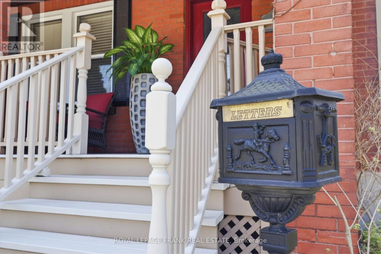 19 Hillcroft Street, Oshawa, Ontario L1G 2K8 - Photo 5 - E13034488