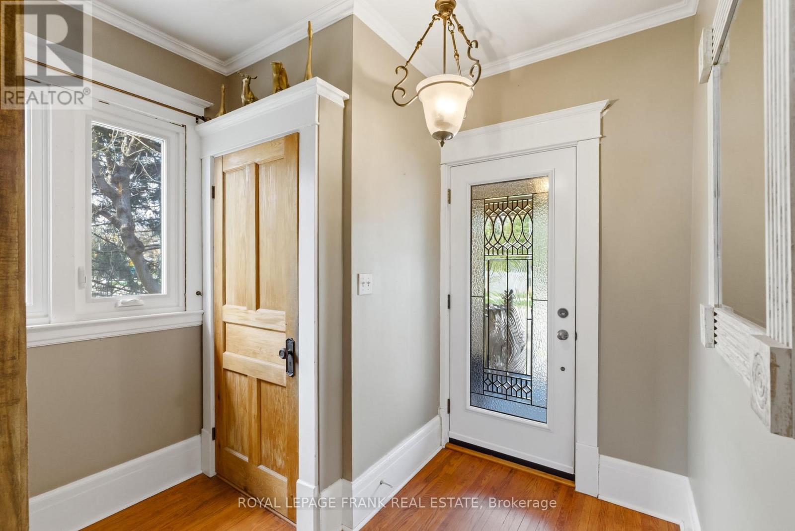 19 Hillcroft Street, Oshawa, Ontario L1G 2K8 - Photo 9 - E13034488