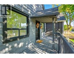 9 ALICE Street, Hamilton, Ontario