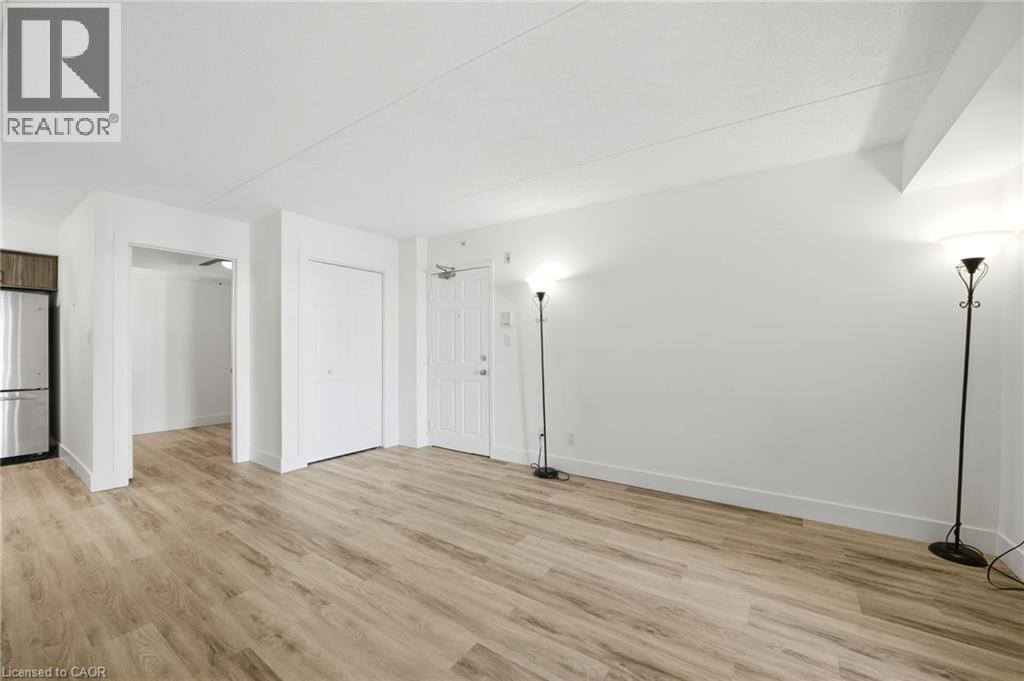 1411 Walkers Line Unit# 308, Burlington, Ontario  L7M 4P5 - Photo 8 - 40822782